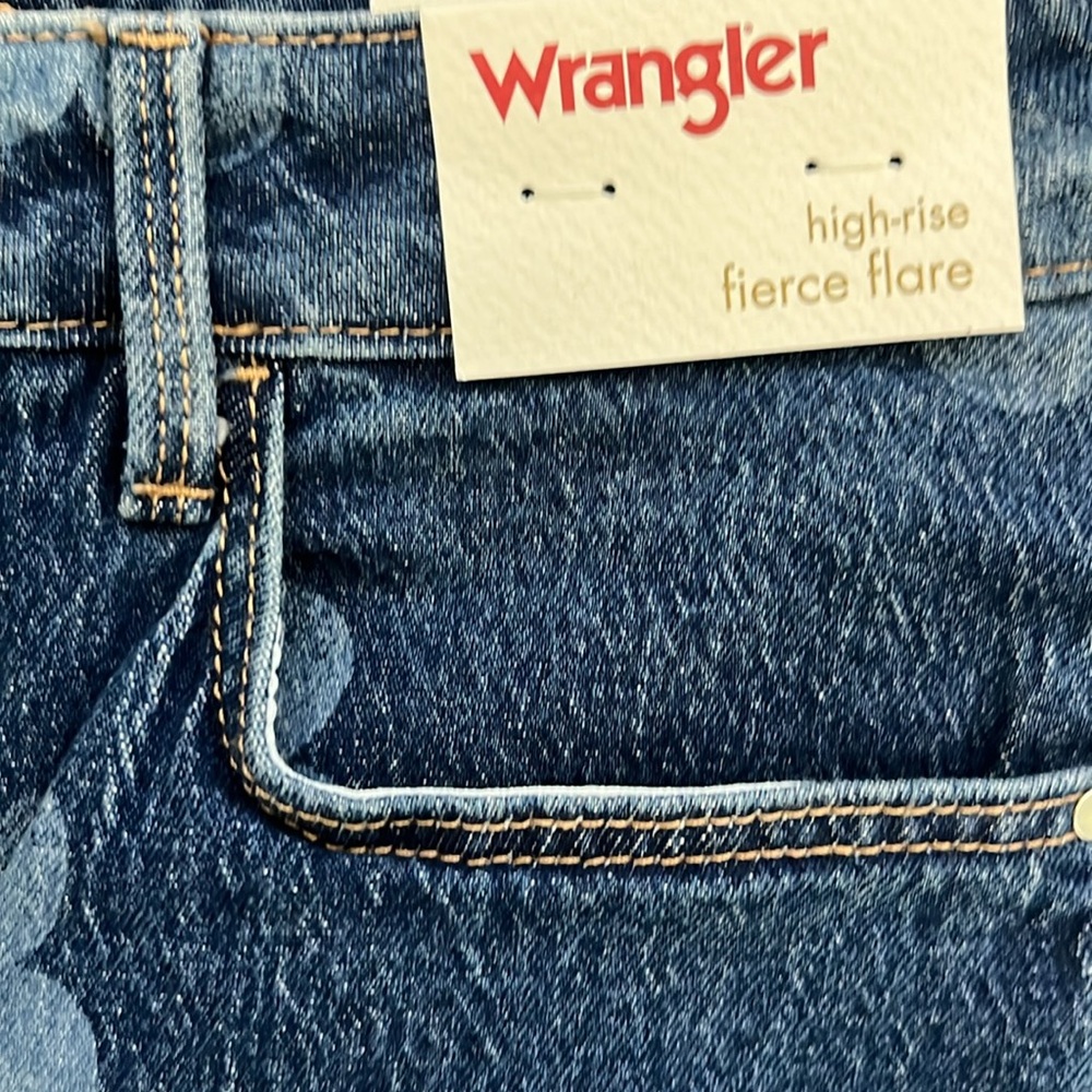 Wrangler Fierce Flare Jeans 27 California Daisy Floral High Rise NWT - Picture 11 of 11